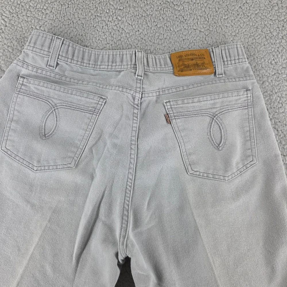 Levis measurements waist